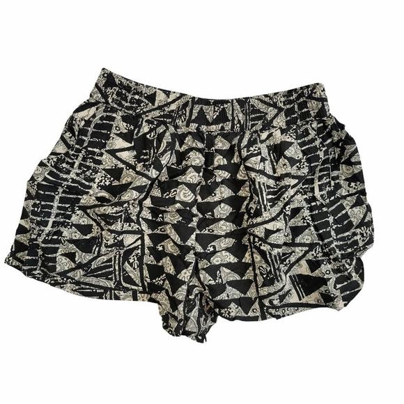 Mossimo Womens Shorts S Black White Geometric Print Flowy Beach Boho Pull On - Picture 1 of 3